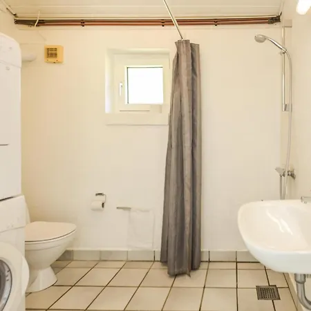 8 Bedroom Nice In Oster Assels * Sillerslev