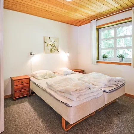 בית נופש 8 Bedroom Nice In Oster Assels *