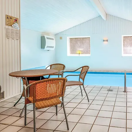 8 Bedroom Nice In Oster Assels * Sillerslev